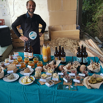 Pat souriant l'épicologue à Clermont-Ferrand dans le Puy de Dôme 63